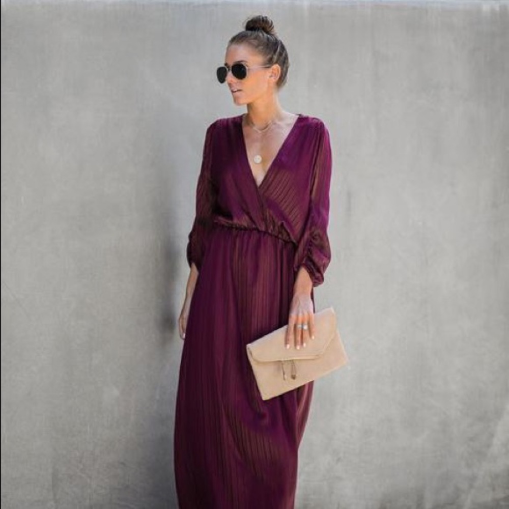 Vici - Striking Cold Shoulder Maxi Dress, Burgundy